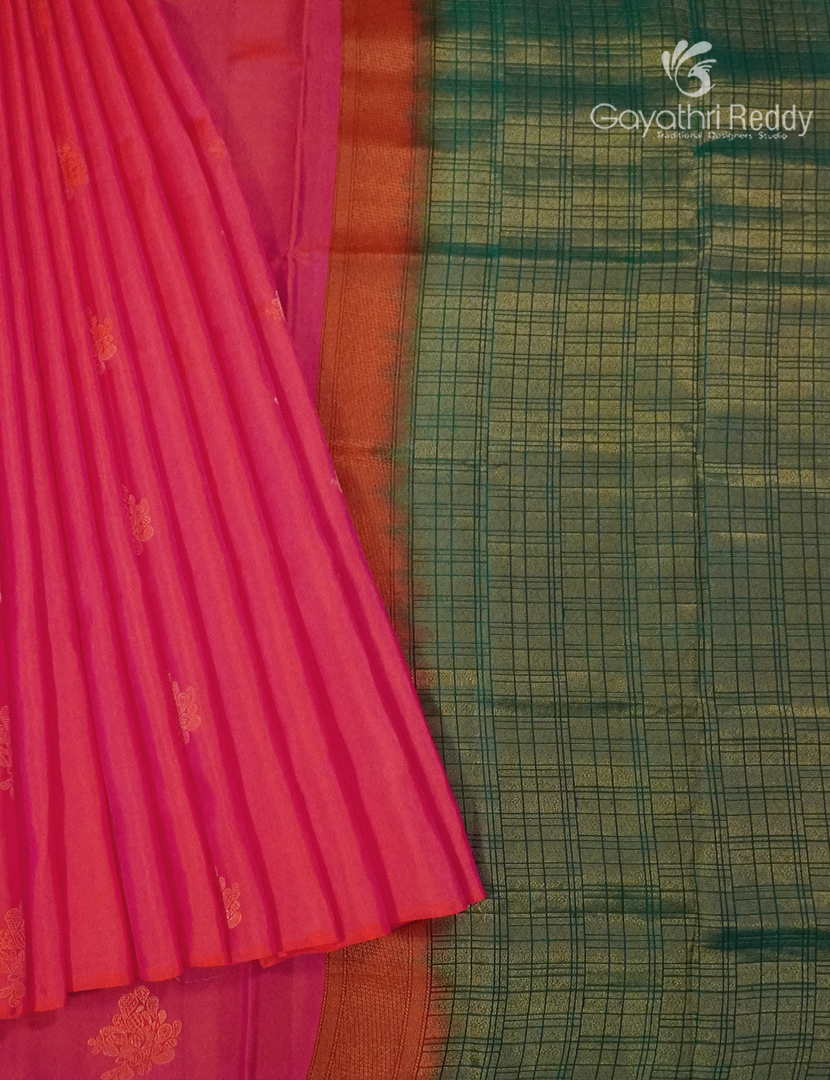 Pure Kanchipuram Silk  Saree in Peach Pink( Butta Style )