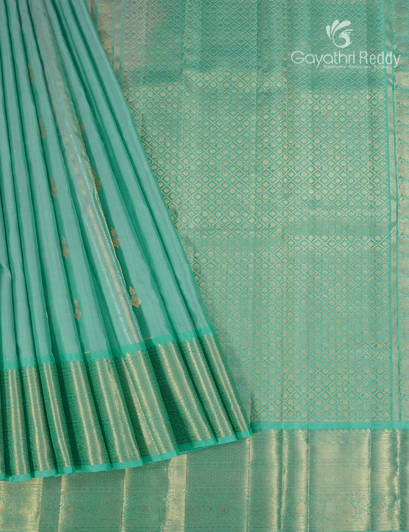 Pure Kanchipuram Silk Saree in Sea Green (Broad Borders )