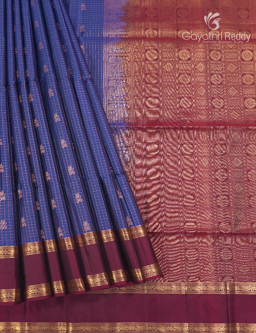 Pure Kanchipuram Vintage Silk Saree in Blue and Maroon