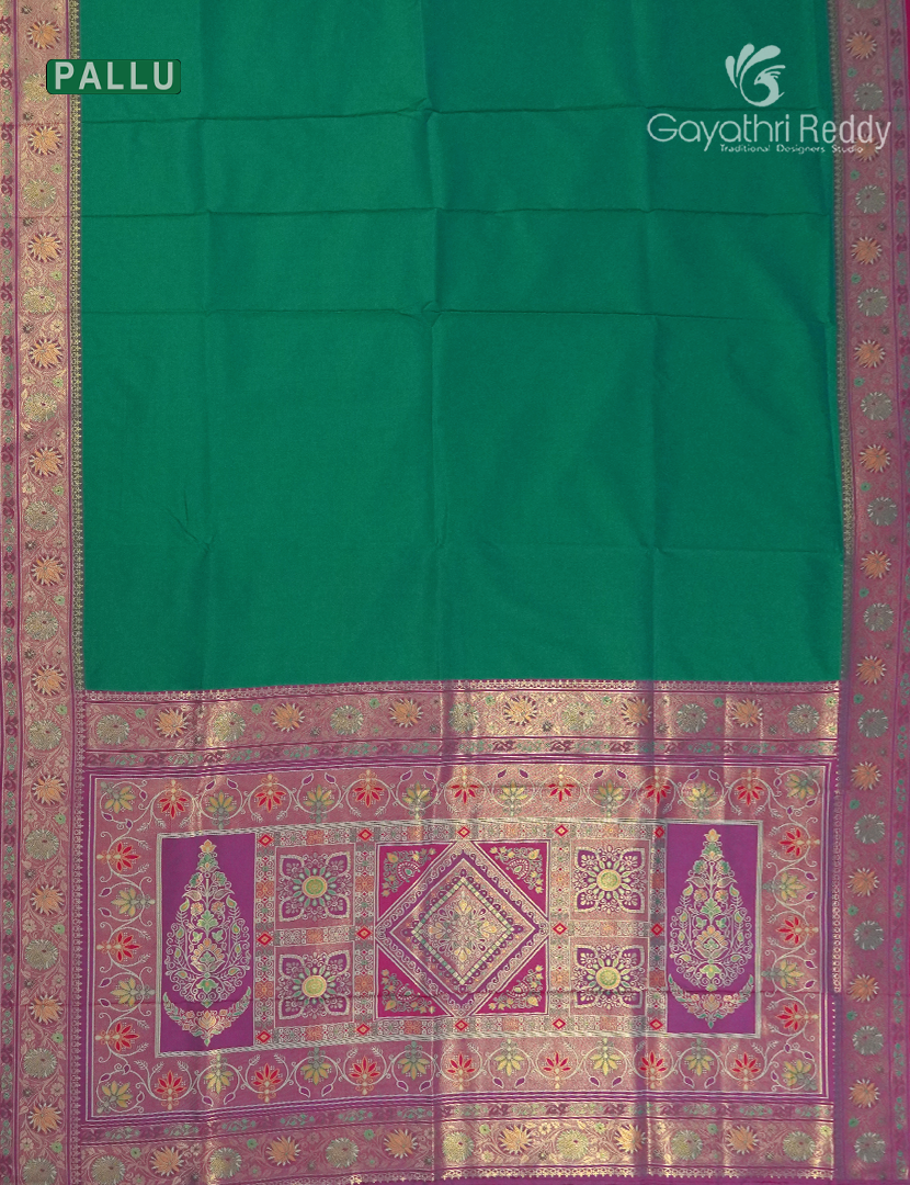 Semi Kanchipuram Art Silk Saree in Deep Rama Green and Magenta