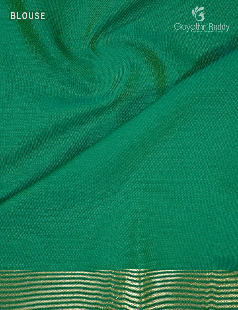 Semi Kanchipuran Silk Saree in Mehendi Green and Sea Green