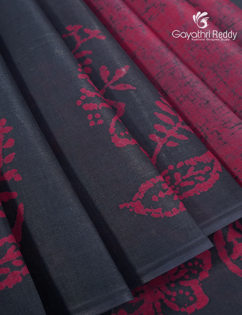 Cotton Batik Print Saree in Ash Grey and Rose Pink