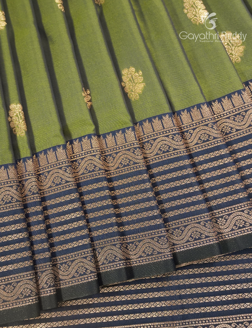 Semi Kanchipuram Art Silk Saree in Parrot Green
