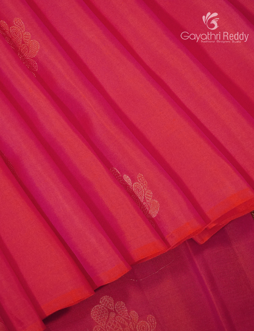 Pure Kanchipuram Silk  Saree in Peach Pink( Butta Style )