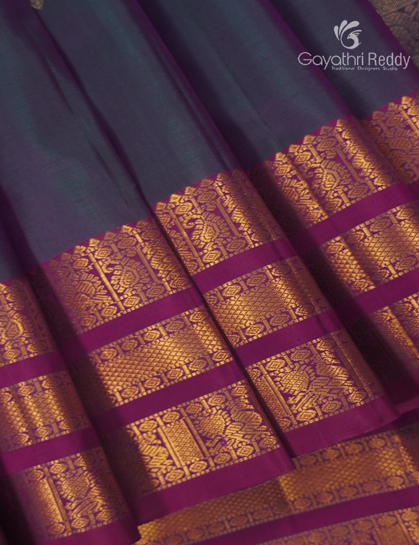 Pure Kanchipuram Silk Saree in Grey and Magenta
