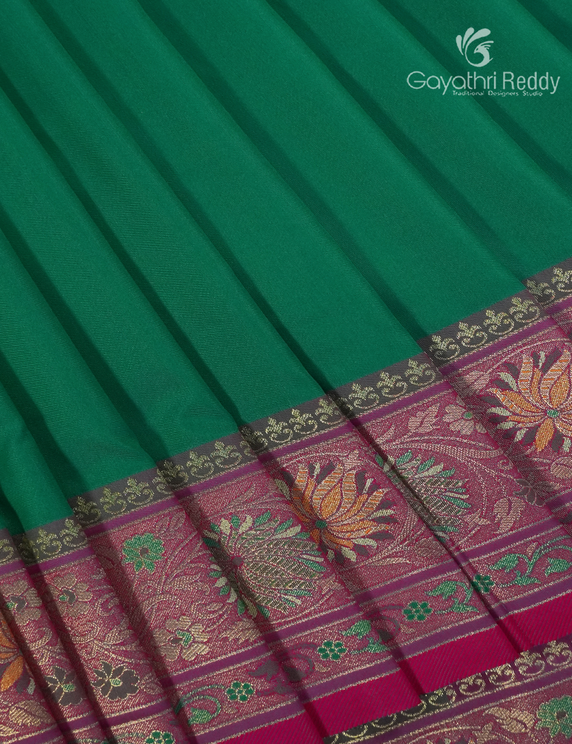 Semi Kanchipuram Art Silk Saree in Deep Rama Green and Magenta