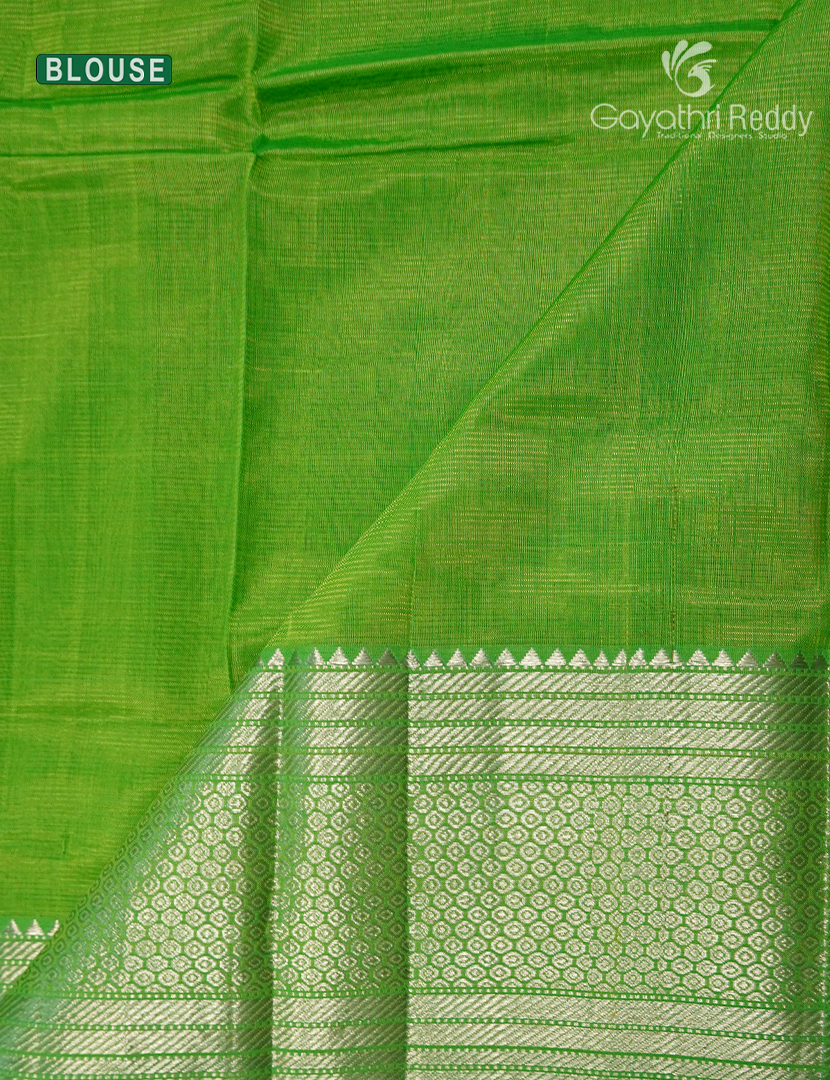 Pure Mangalagiri Langa Voni Set in Parrot Green