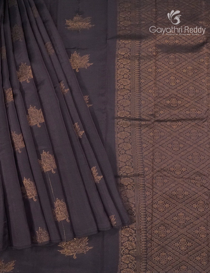 Pure Kanchipuram Silk  Saree in Brown ( Butta Style )