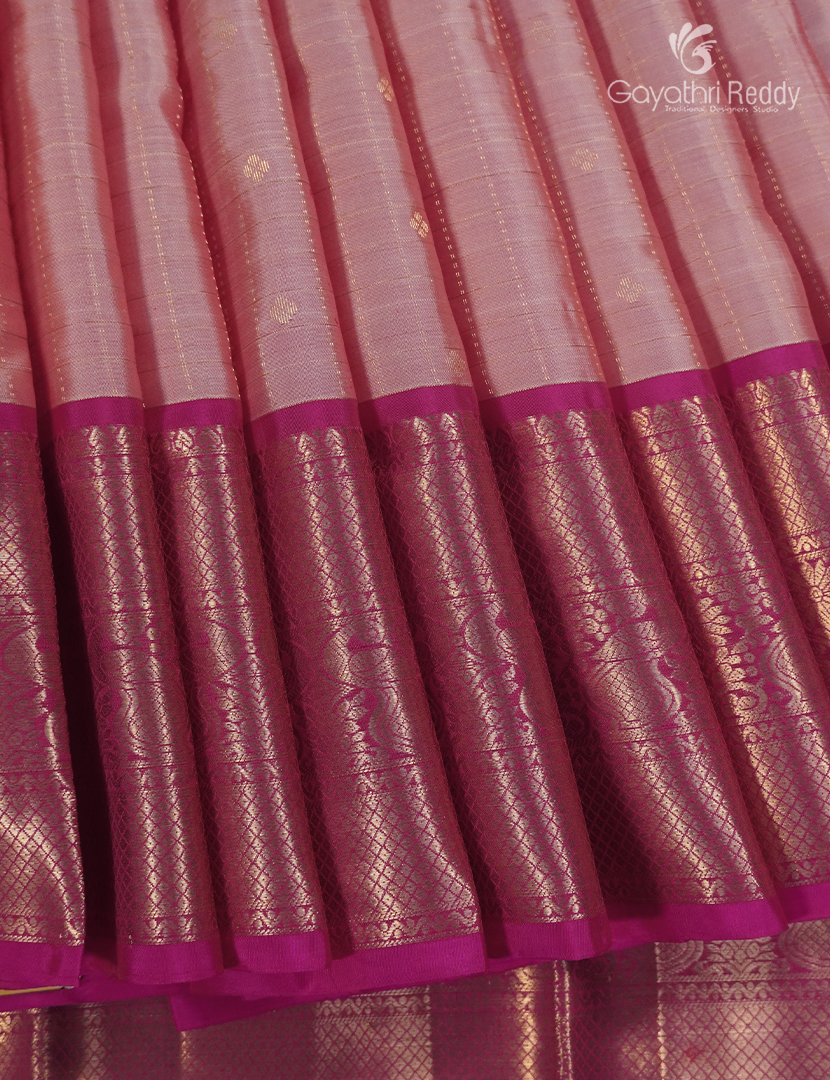 Pure Kanchipuram Vintage Silk Saree in Pastel Pink and Deep Pink