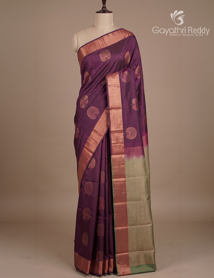 Pure Kanchipuram Silk Saree in Burgundy ( Small Borders )
