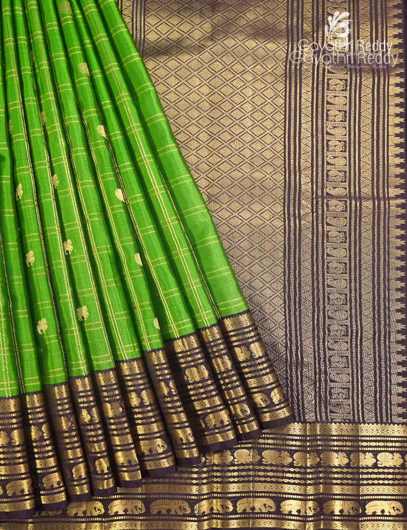Pure Kanchipuram Vintage Saree in Parrot Green and Deep Brown