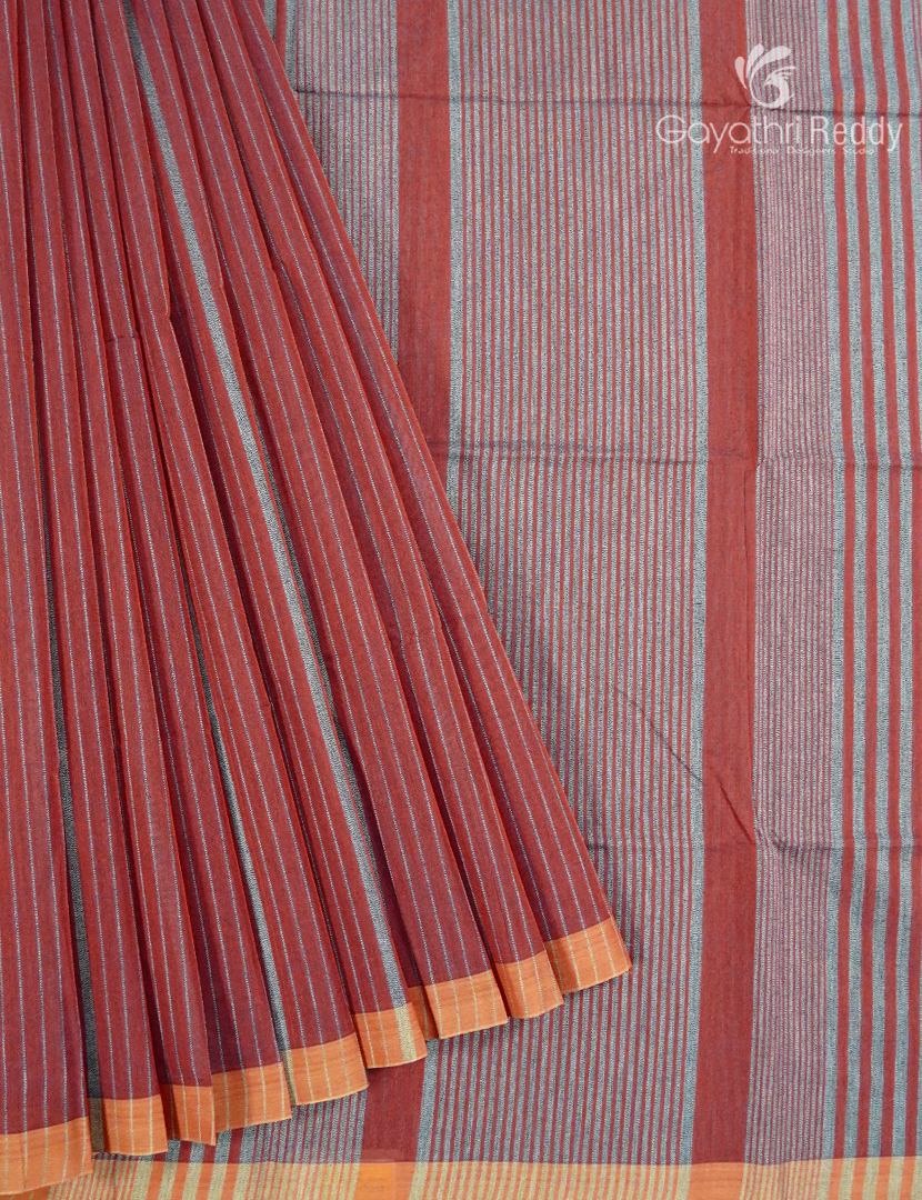 Pure Handloom Cotton Saree in Red