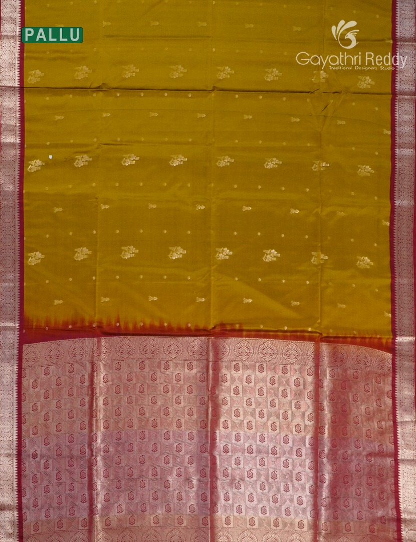Soft Silk Saree in Dry mehendi and Deep Rust
