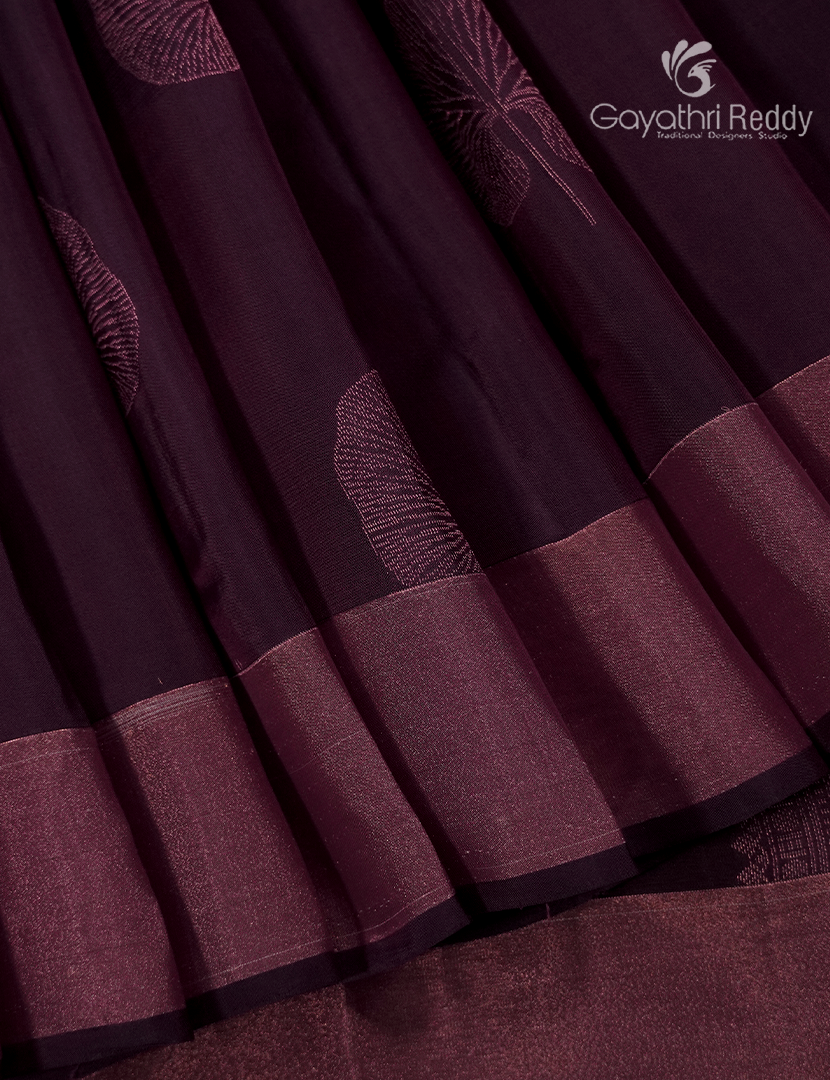 Pure Kanchipuram Silk Saree in Burgundy ( Small Borders )