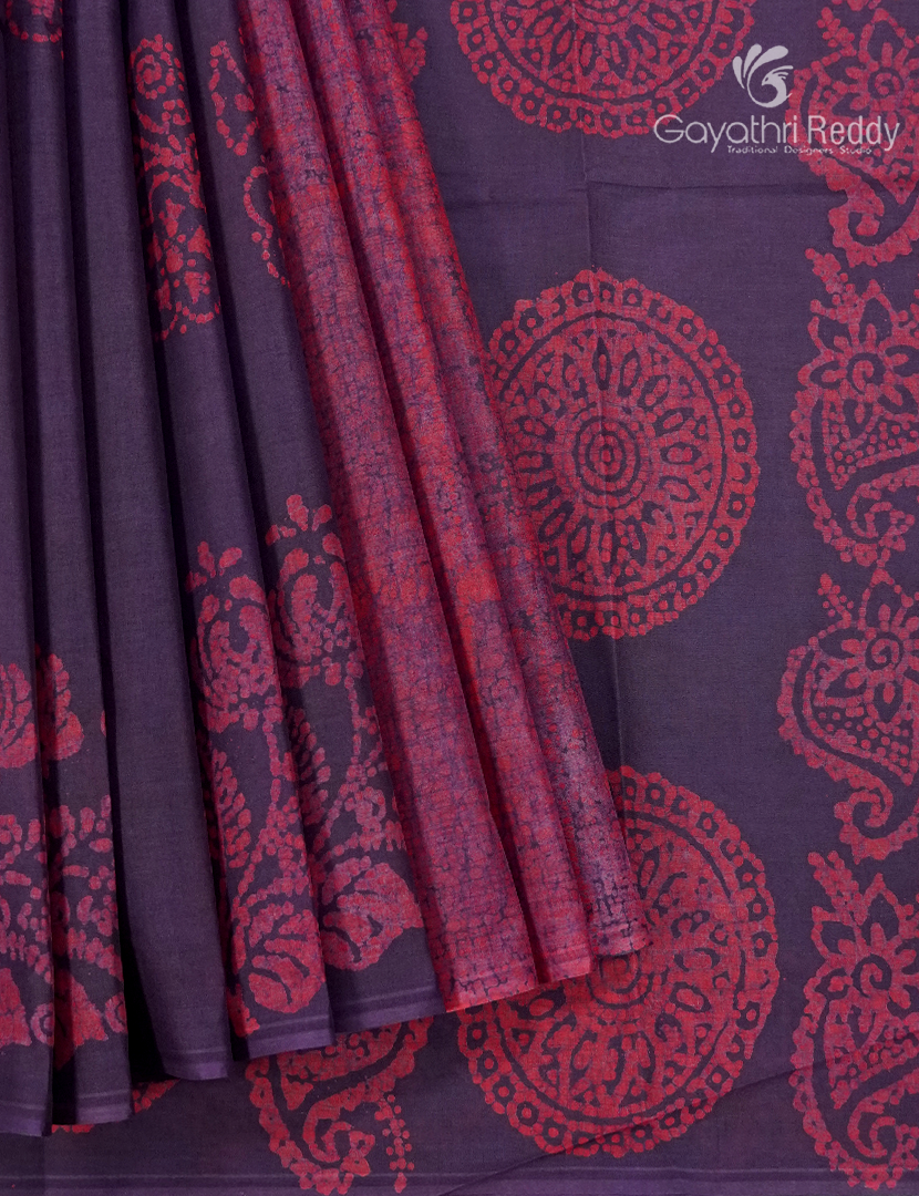 Cotton Batik Print Saree in Plum and Pink