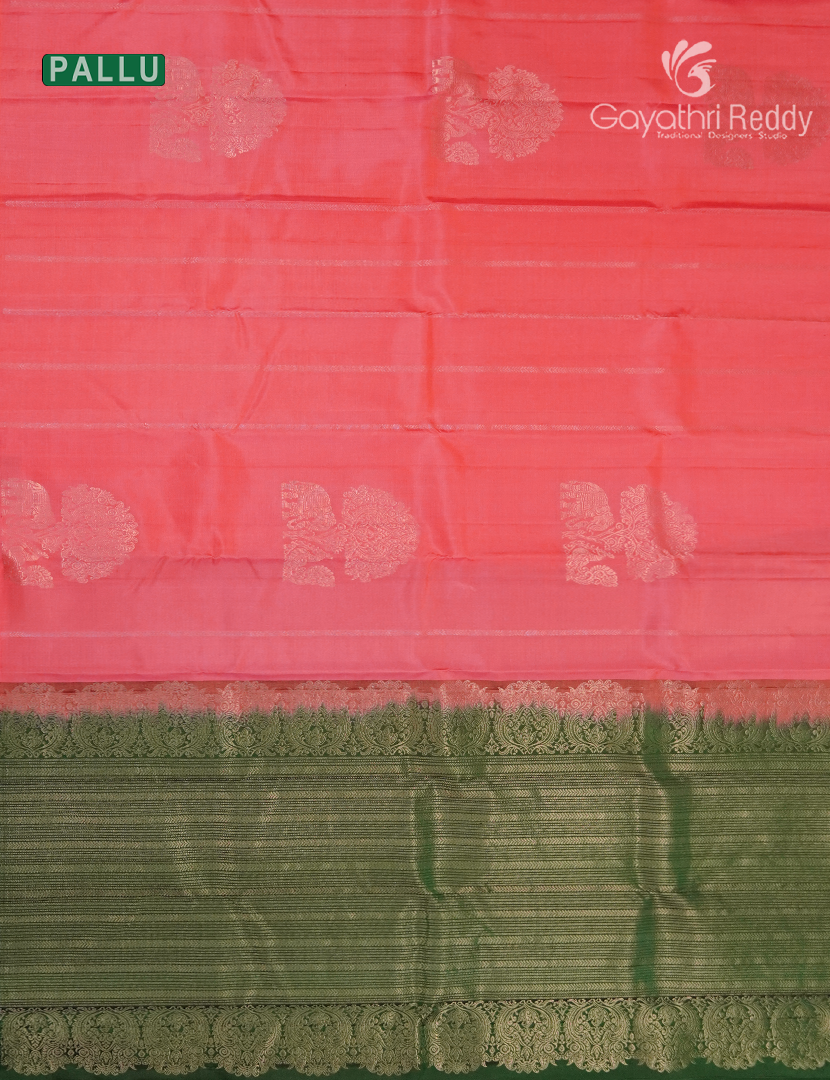 Pure Kanchipuram Silk Saree in Peach Pink and Deep Green ( Butta Pattern )