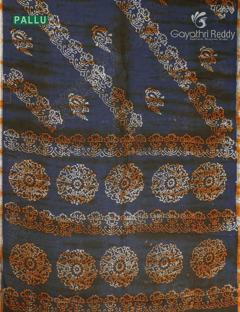 Cotton Batik Print Saree in Ash Grey