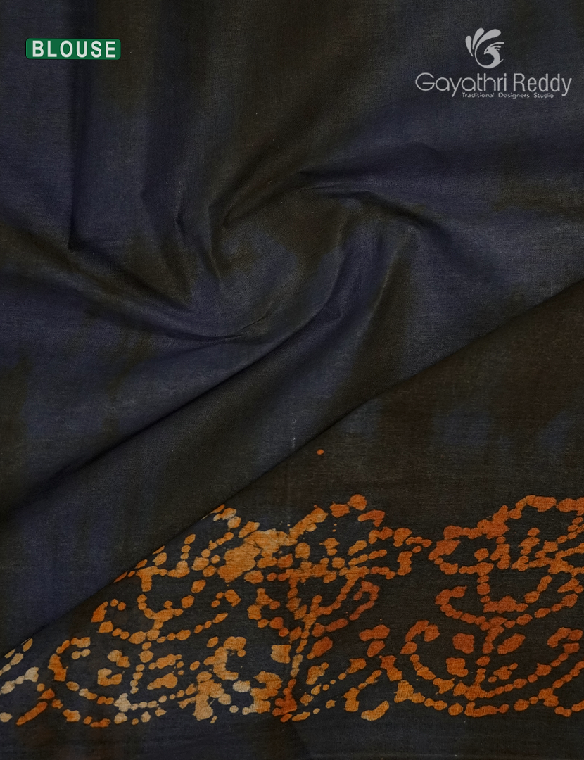 Cotton Batik Print Saree in Ash Grey