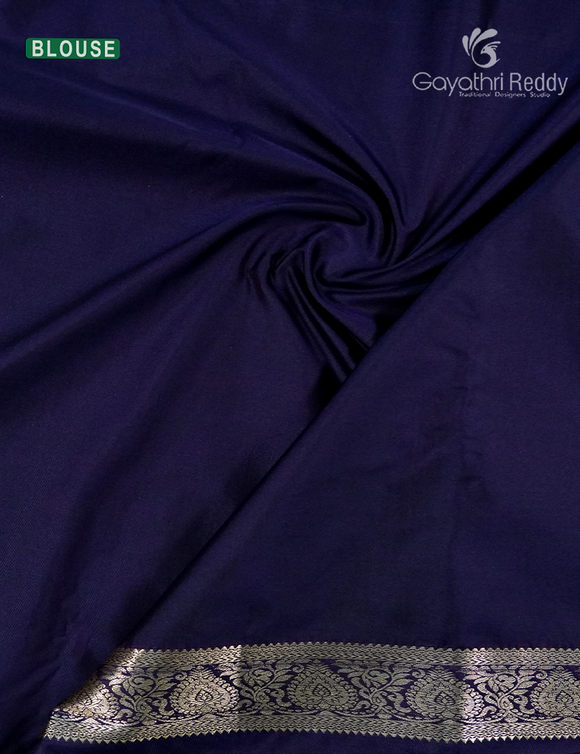 Semi Kanchipuram Silk Saree Cream and Navy Blue