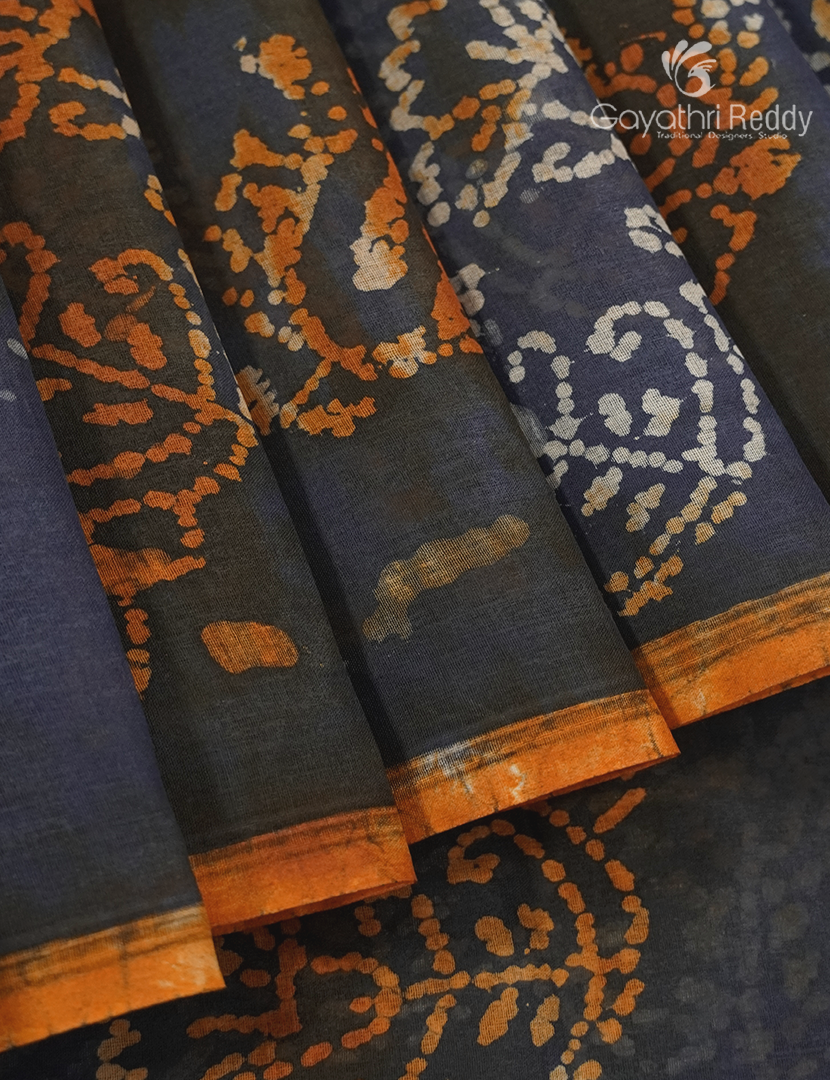 Cotton Batik Print Saree in Ash Grey