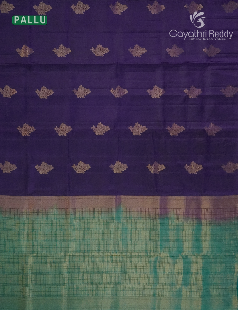 Pure Kanchipuram Silk  Saree in Deep Violet ( Butta Style )