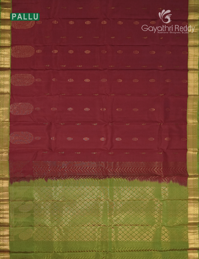 Pure Kanchipuram Silk Saree in Maroon Red and Leaf Green