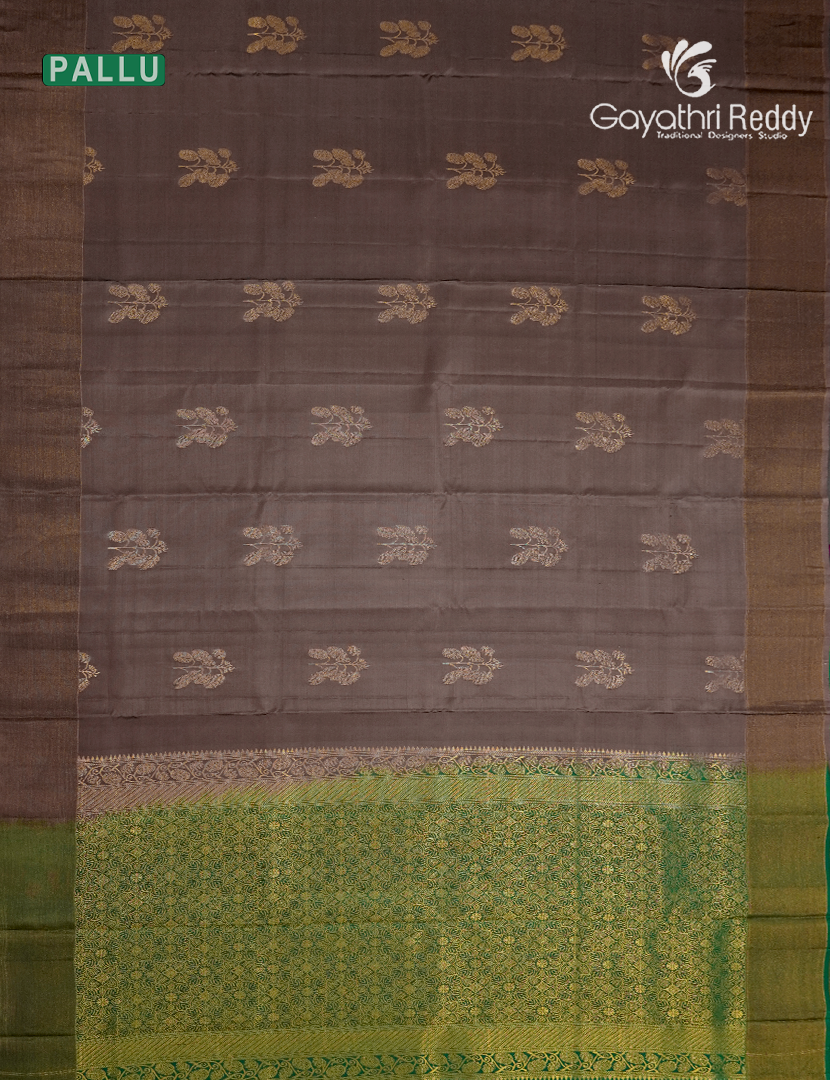 Pure Kanchipuram Silk Saree in Brown ( Small Borders )