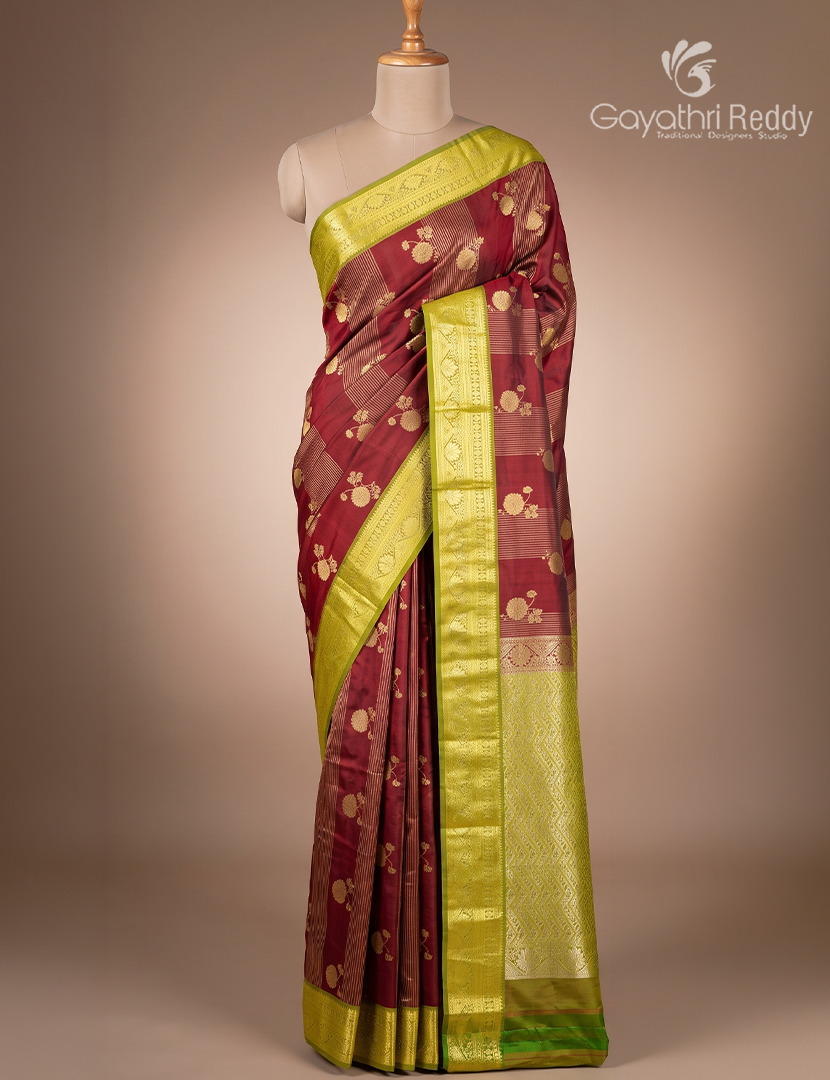 Pure Kanchipuram Vintage Silk Saree in Maroon and Mehendi Green