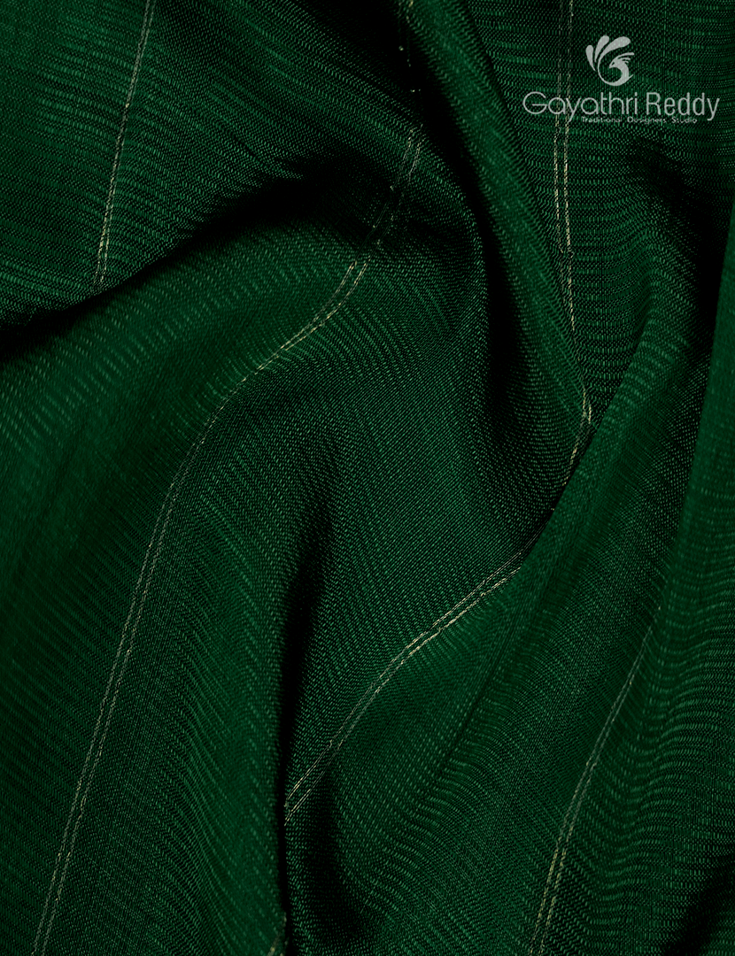 Pure Mangalagiri Langa Voni Set in Bottle Green