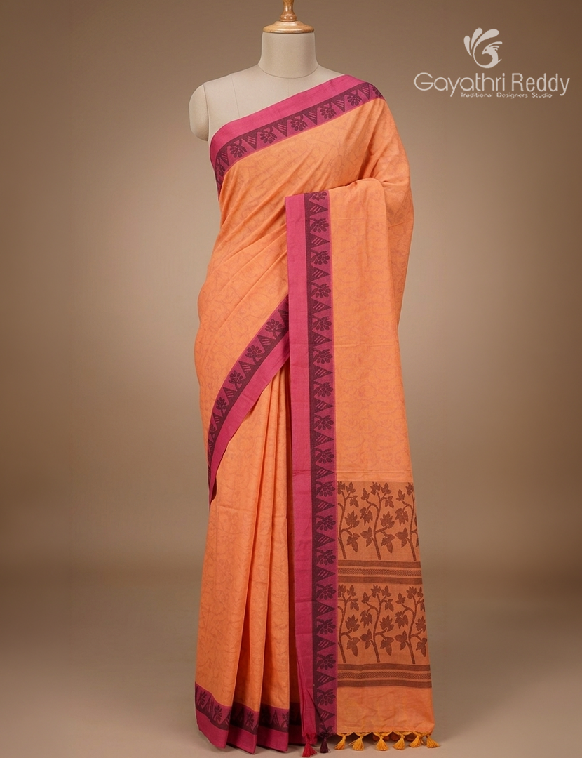 Pure Kanchi Cotton Saree in Peach