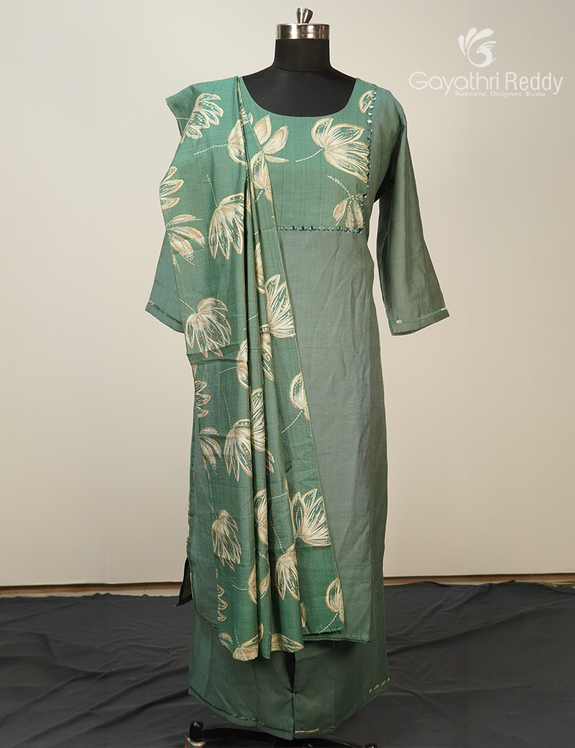 Readymade Dress Set in Green
