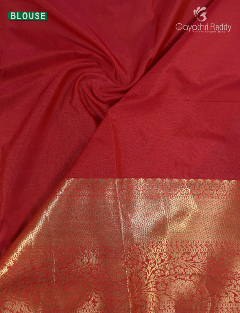 Semi Kanchipuram Silk Saree in Deep Violet and Red