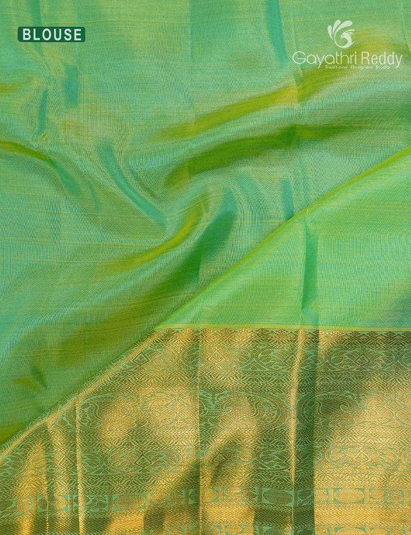Pure Kanchipuram Silk Bridal Saree in Sea Green and Parrot Green