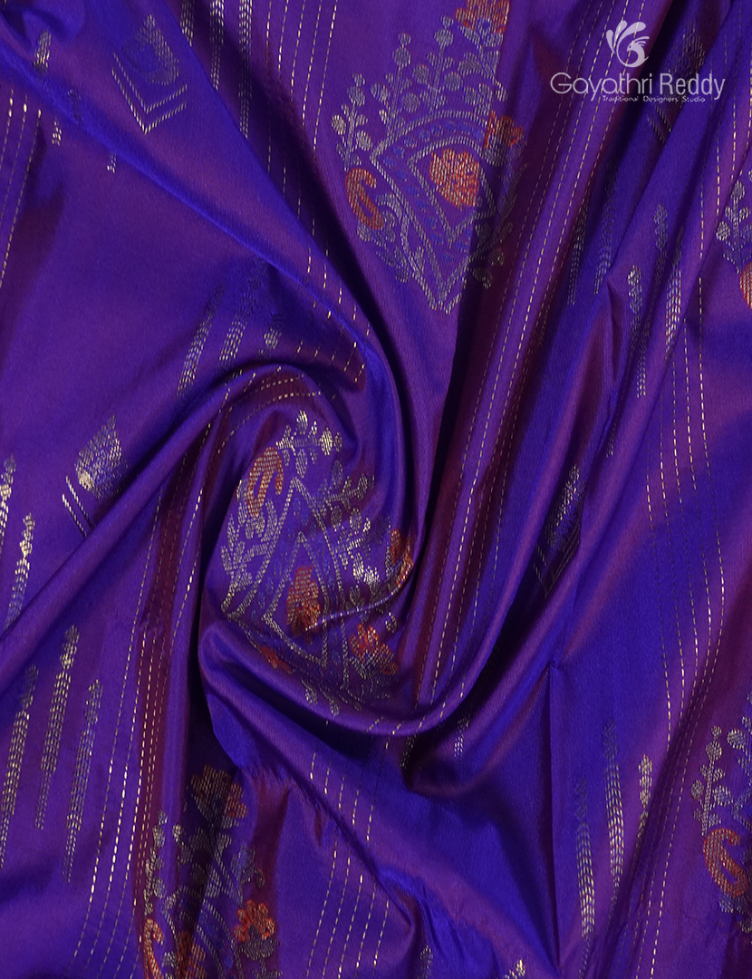 Semi Kanchipuram Silk Saree in Deep Violet and Red