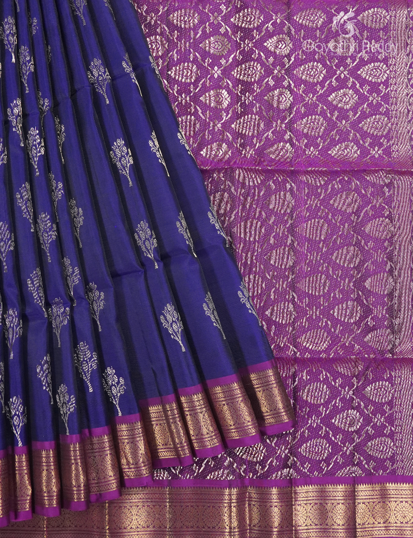 Light weight Kanchipuram  Silk Saree in Navy Blue and Magenta