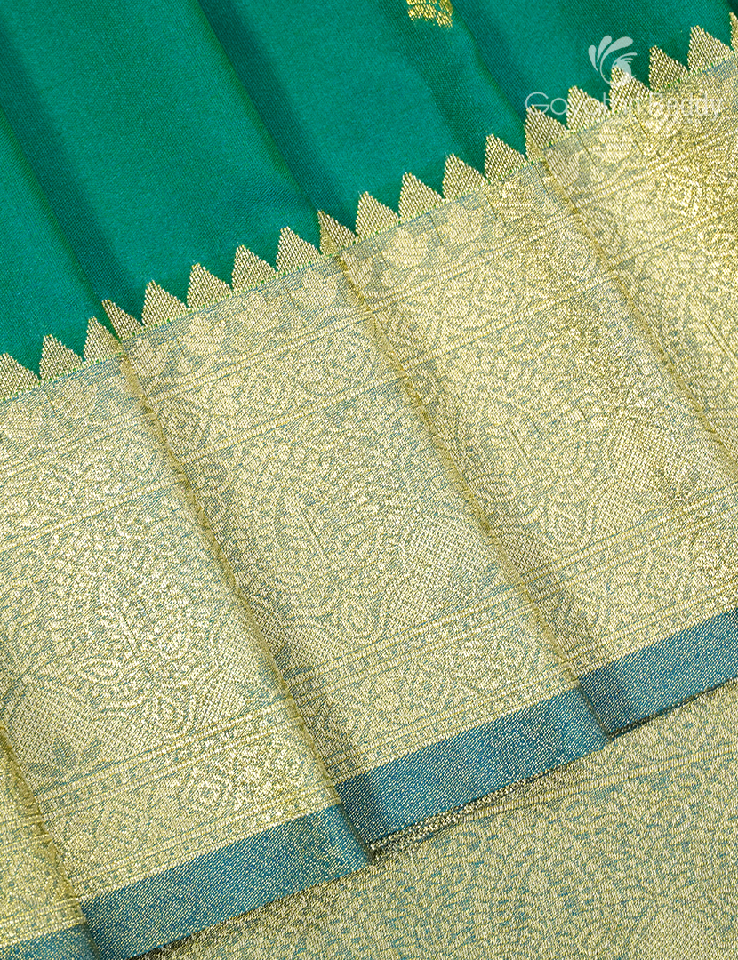 Semi Kanchipuram Art Silk Saree in Rama Green