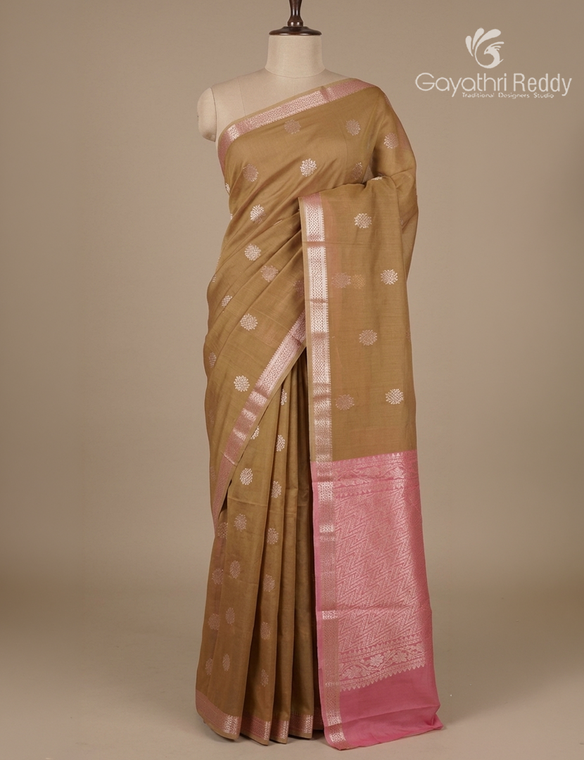Kanchipuram Sico Saree in Chikoo and Baby Pink
