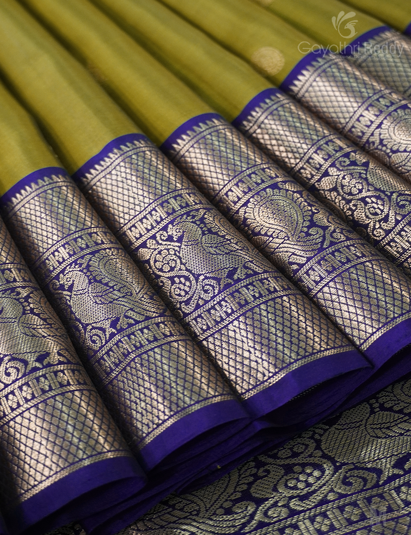 PURE KANCHI PATTU MEDIUM BORDER-KP7649