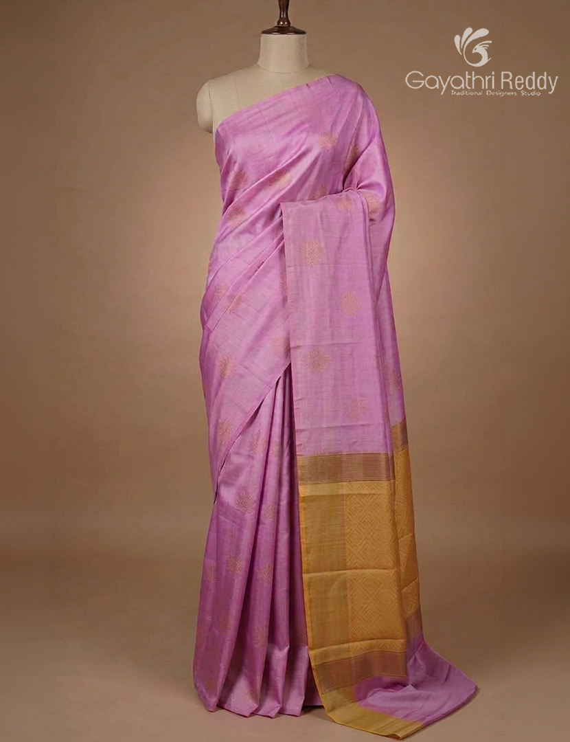 Pure Kanchipuram Silk  Saree in Lavender ( Butta Style )