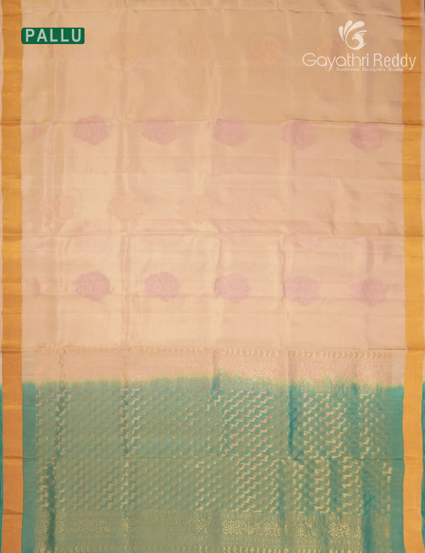 Pure Kanchipuram Silk Saree in Cream ( Small Borders )