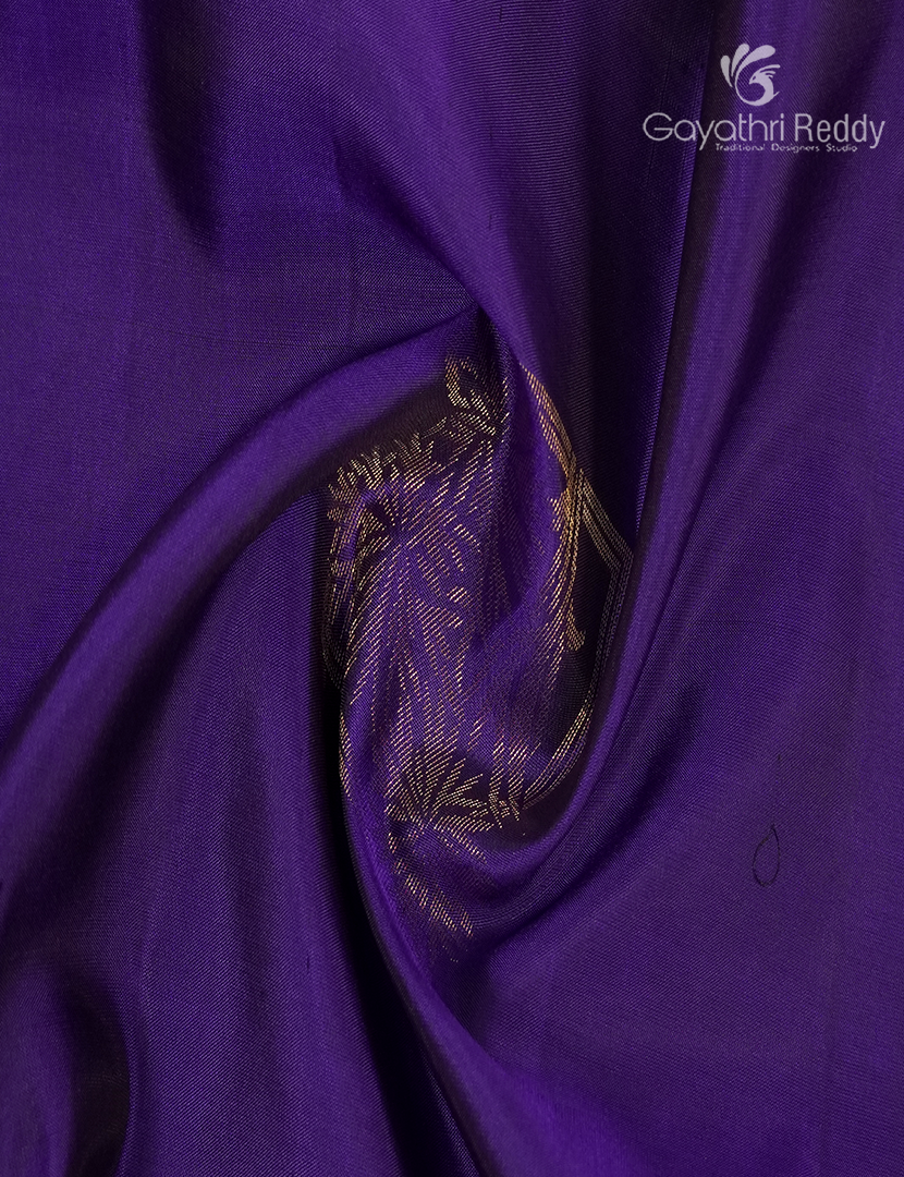 Pure Kanchipuram Soft Silk Saree in Violet and Lime Yellow
