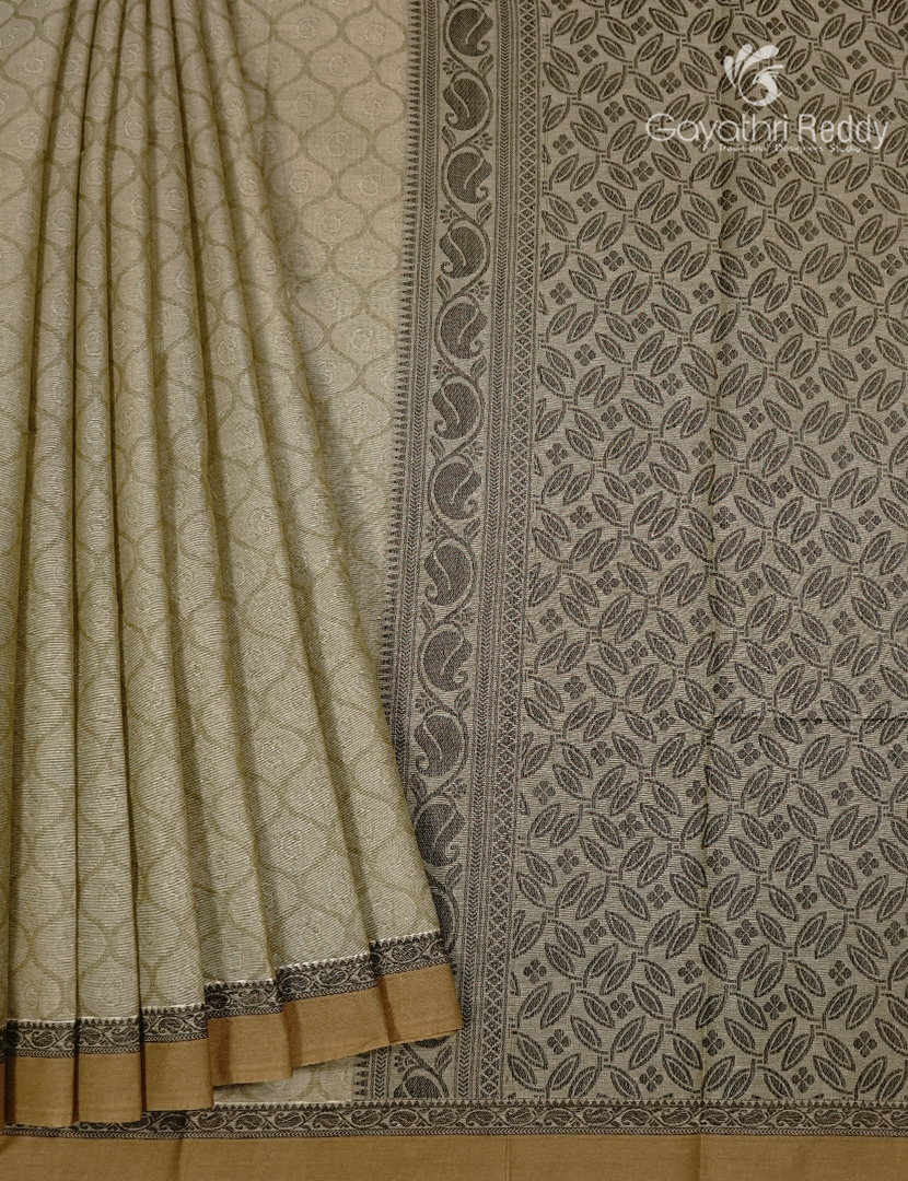 Pure Kanchi Cotton Saree in Olive Green