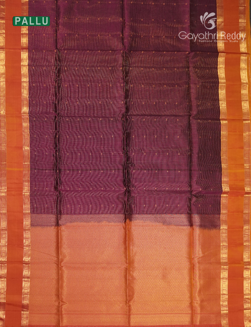 Pure Kanchipuram Vintage Silk Saree in Deep Magenta and Orange
