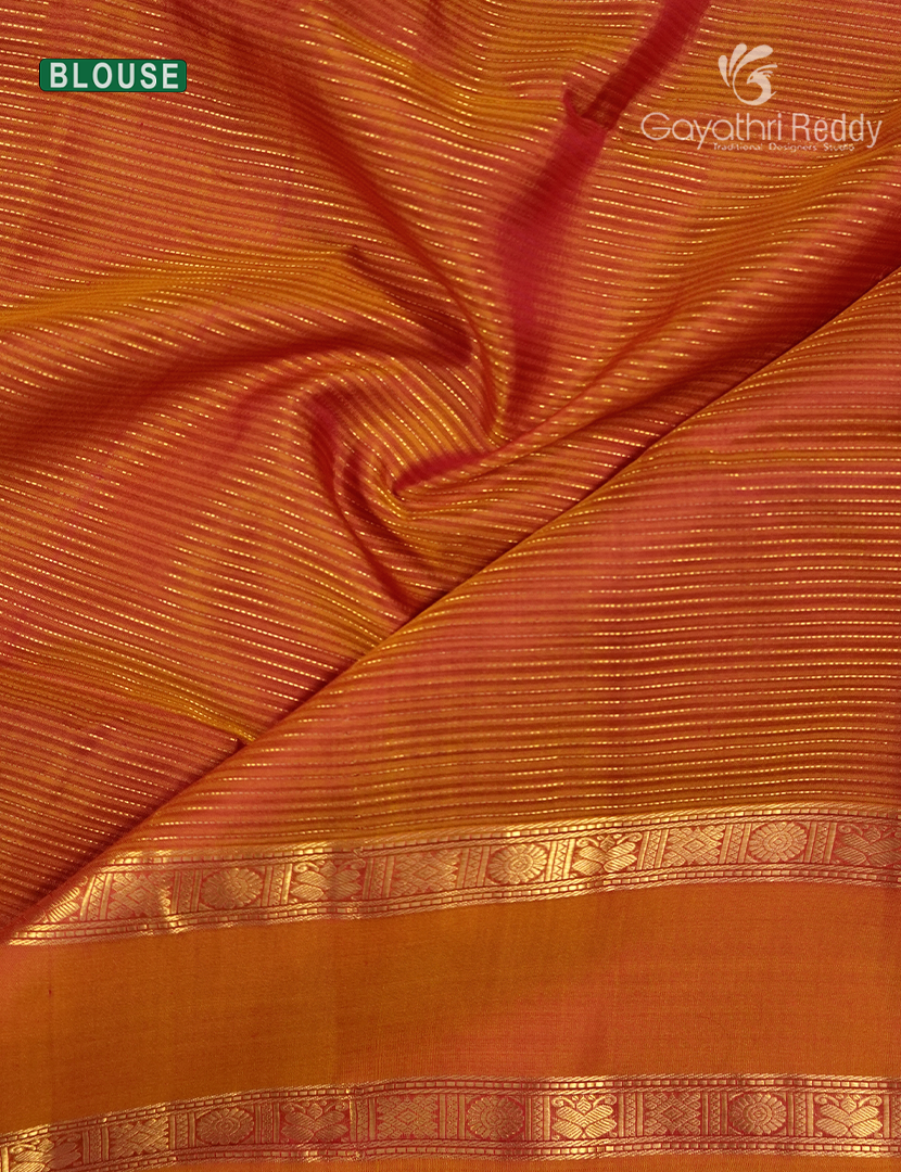 Pure Kanchipuram Vintage Silk Saree in Deep Magenta and Orange
