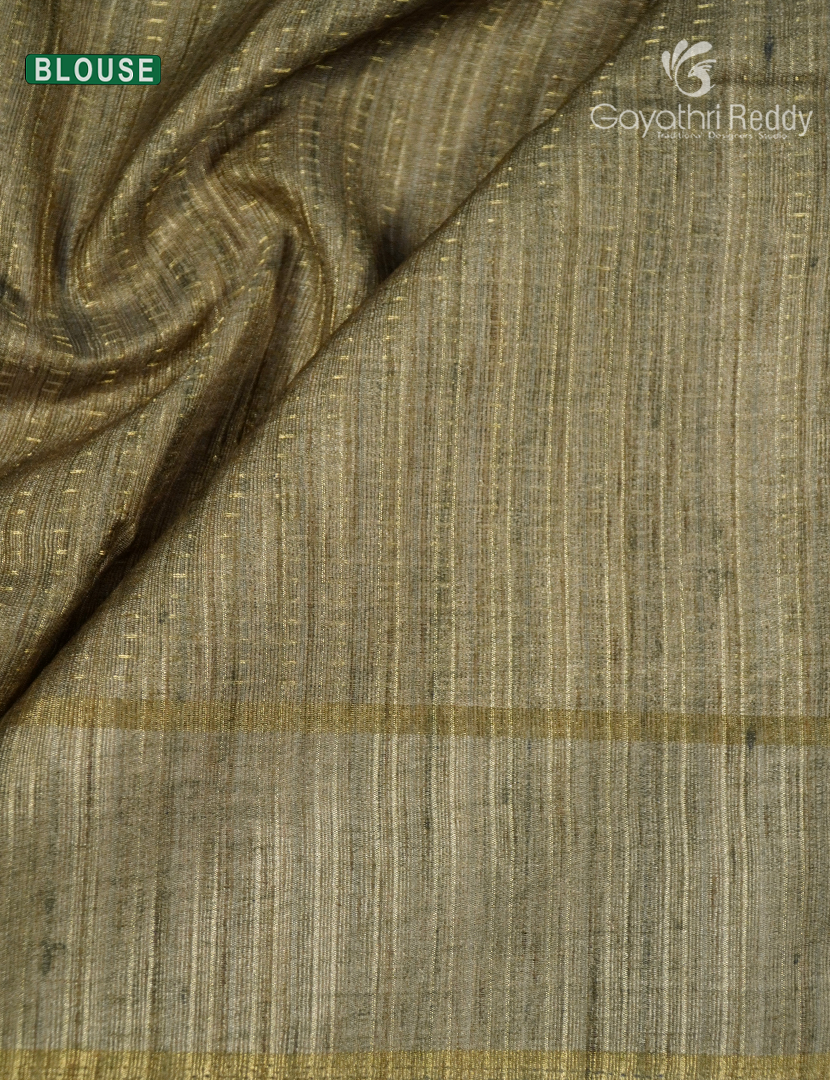 Semi Tussar Saree in  Olive Green and Mehendi Green