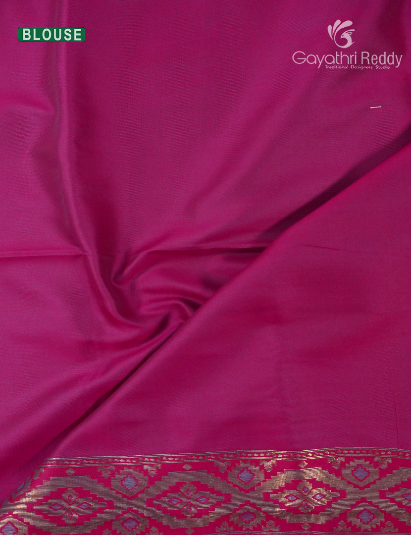 Semi Kanchipuram Art Silk Saree in Rama Green and Deep Pink