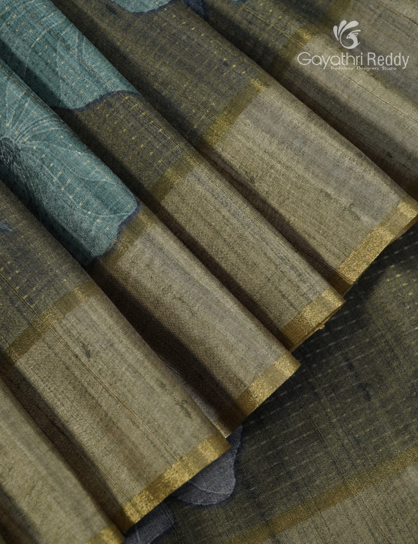 Semi Tussar Saree in  Olive Green and Mehendi Green
