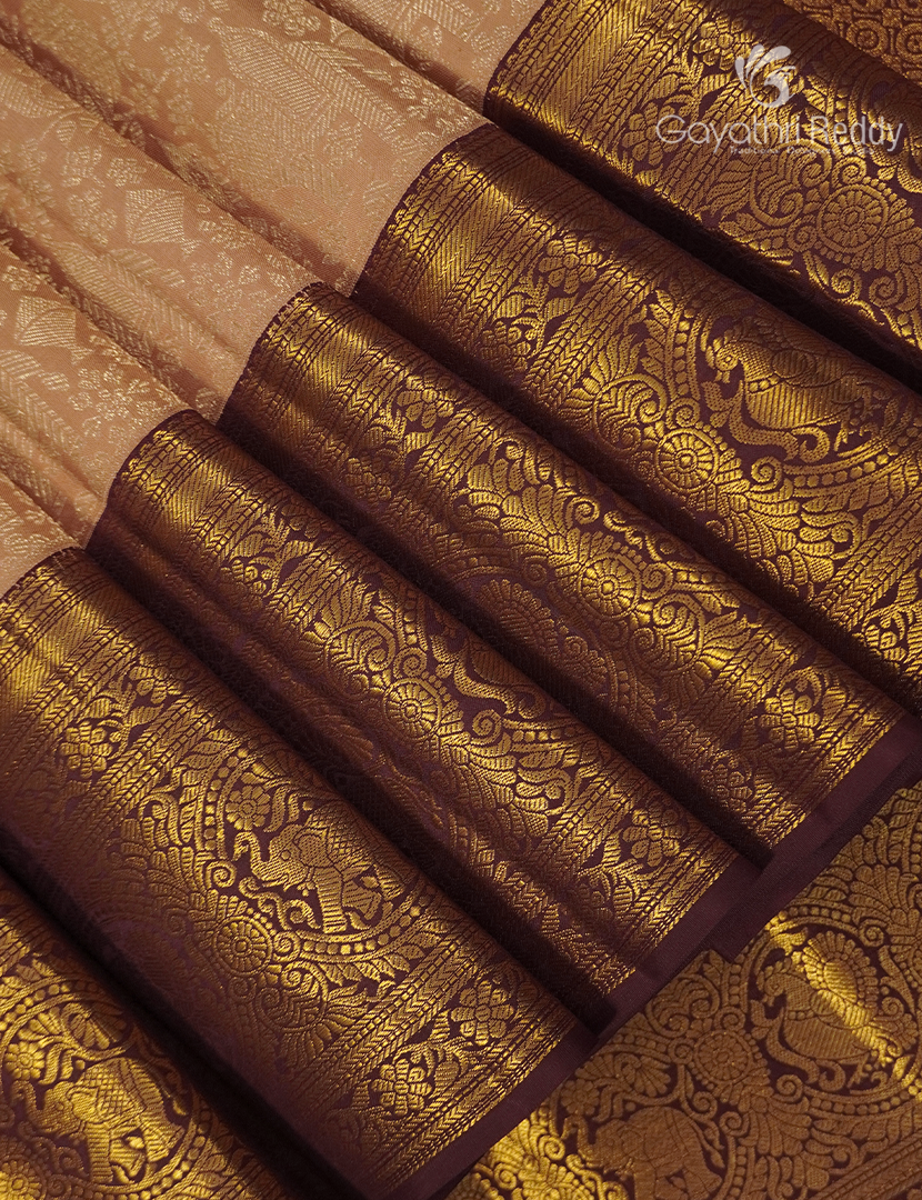 Pure  Kanchipuram Silk Saree in Light Gold and Brown ( Brocade Pattern )