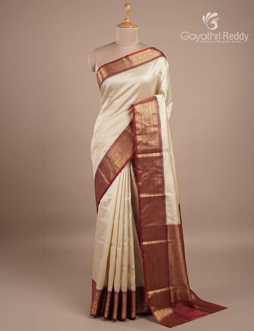Semi Tissue Gadwal Saree in Cream and Maroon