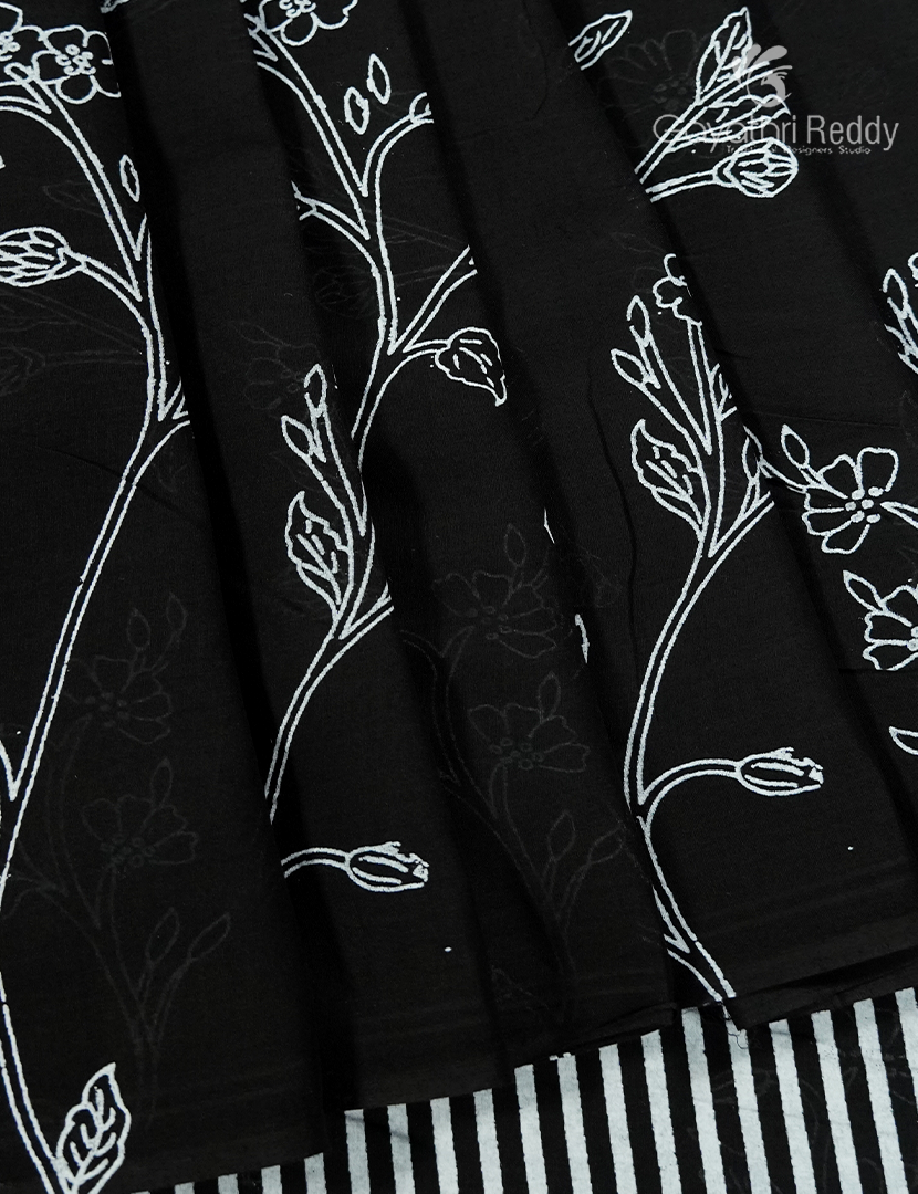 Pure MulMul Cotton Saree in Black and White